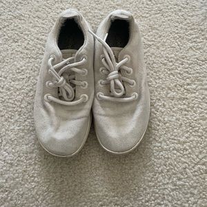 Women’s Allbirds size 6